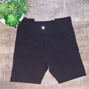 Black Lululemon leggings